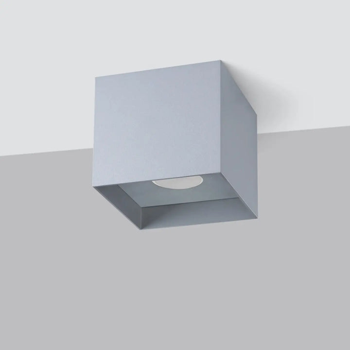 Luminaire plafonnier industriel gris avec lampe encastrée circulaire facile à installer pour intérieur moderne