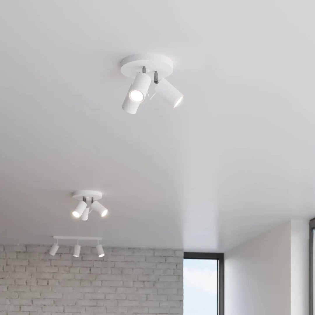 Luminaire plafonnier ring 3p blanc avec spots ajustables design minimaliste que vous pouvez facilement installer