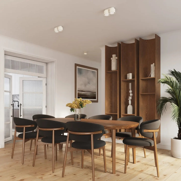 Luminaire plafonnier aura 2 beige avec forme unique inspirée en bois moderne finition claire table à manger