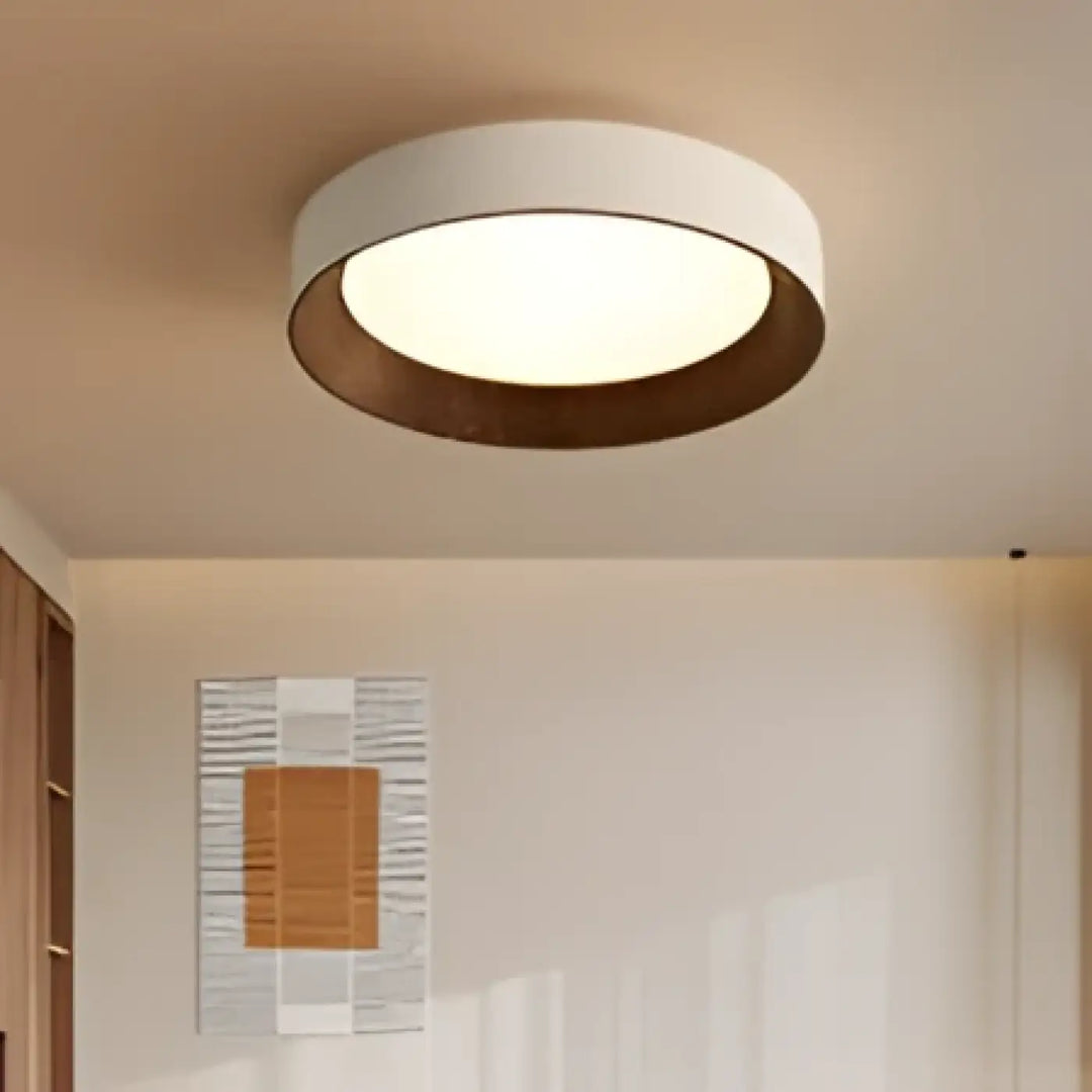 Luminaire plafonnier moderne circulaire avec anneau blanc et bordure intérieure en bois chaleureux
