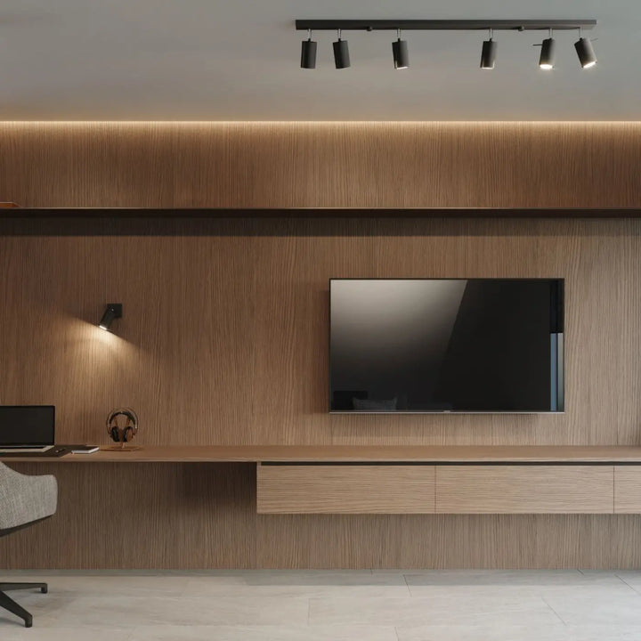 Luminaire plafonnier ring 4 noir avec bras réglables pour une ambiance intérieure en demi-obscurité chaleureuse monté sur mur bois