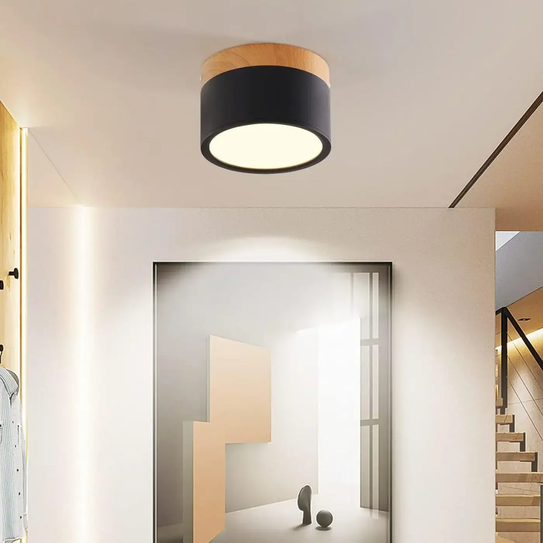 Luminaire plafonnier noir et bois design moderne au style épuré