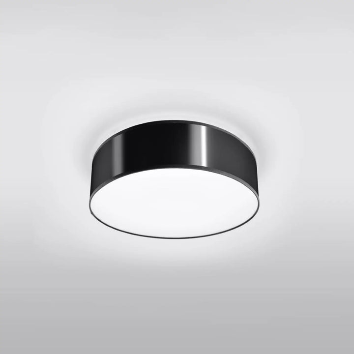 Plafonnier rond noir arena 35 avec finition métallique et éclairage polyvalent à forme riche diffusée