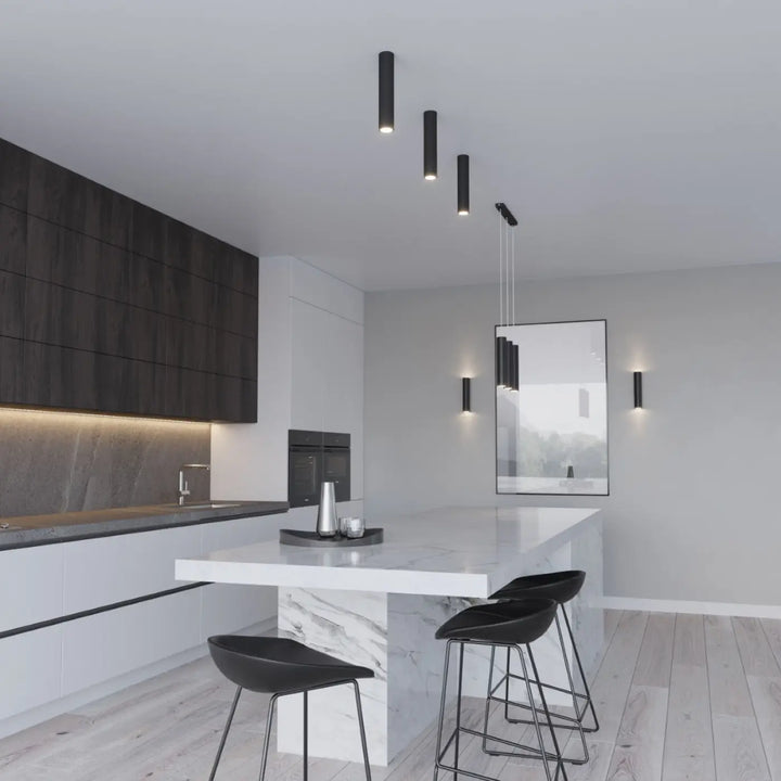 Luminaire plafonnier lagos 30 noir avec tabourets noirs et cadre métallique pour une élégance moderne et lumière fonctionnelle