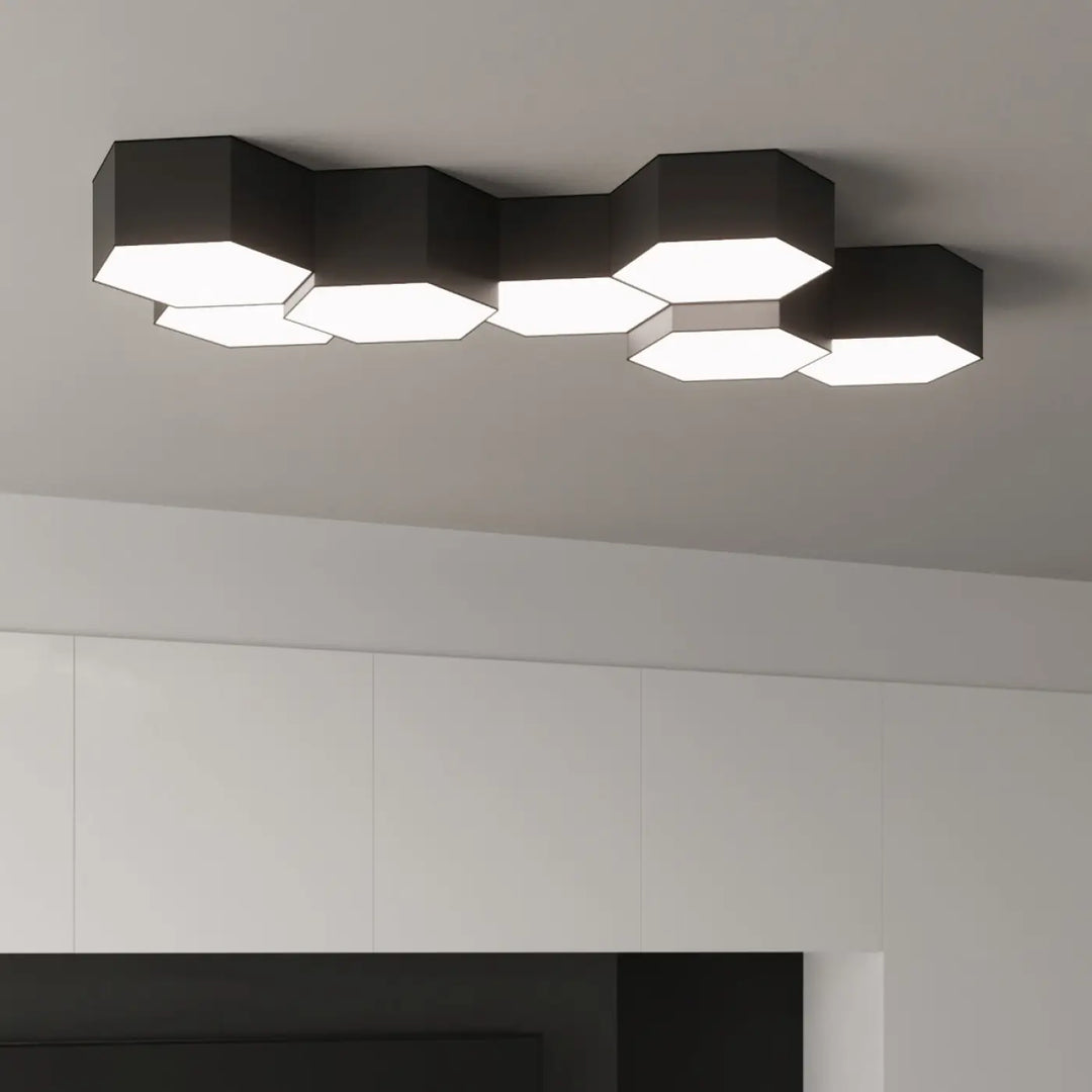 Luminaire plafonnier sunde 15 noir à six panneaux lumineux hexagonaux modernes avec formes géométriques élégantes