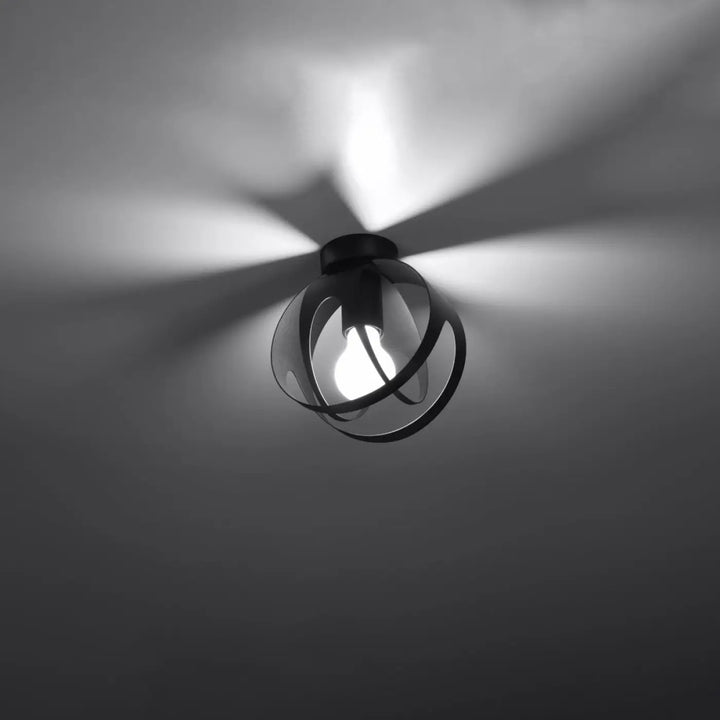 Luminaire plafonnier tulos noir en métal noir avec anneaux circulaires entrecroisés, lampe tulos design avant-garde