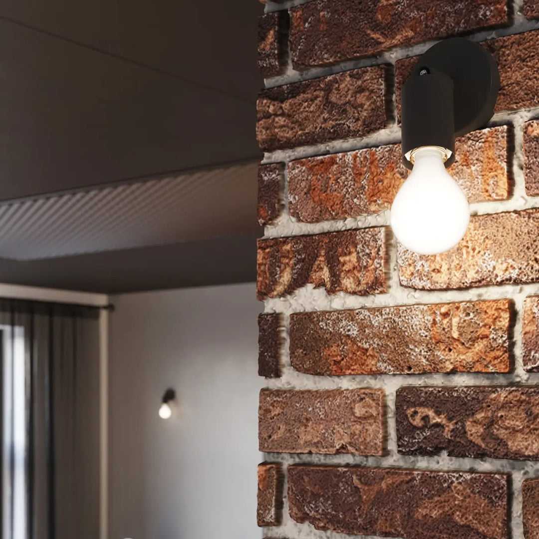 Luminaire plafonnier fornes 3 noir avec applique murale noire et ampoule en verre givré choix idéal gamme fornes