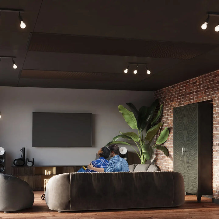 Luminaire plafonnier fornes 3 noir avec canapé en velours marron à bords arrondis, choix idéal de la gamme fornes
