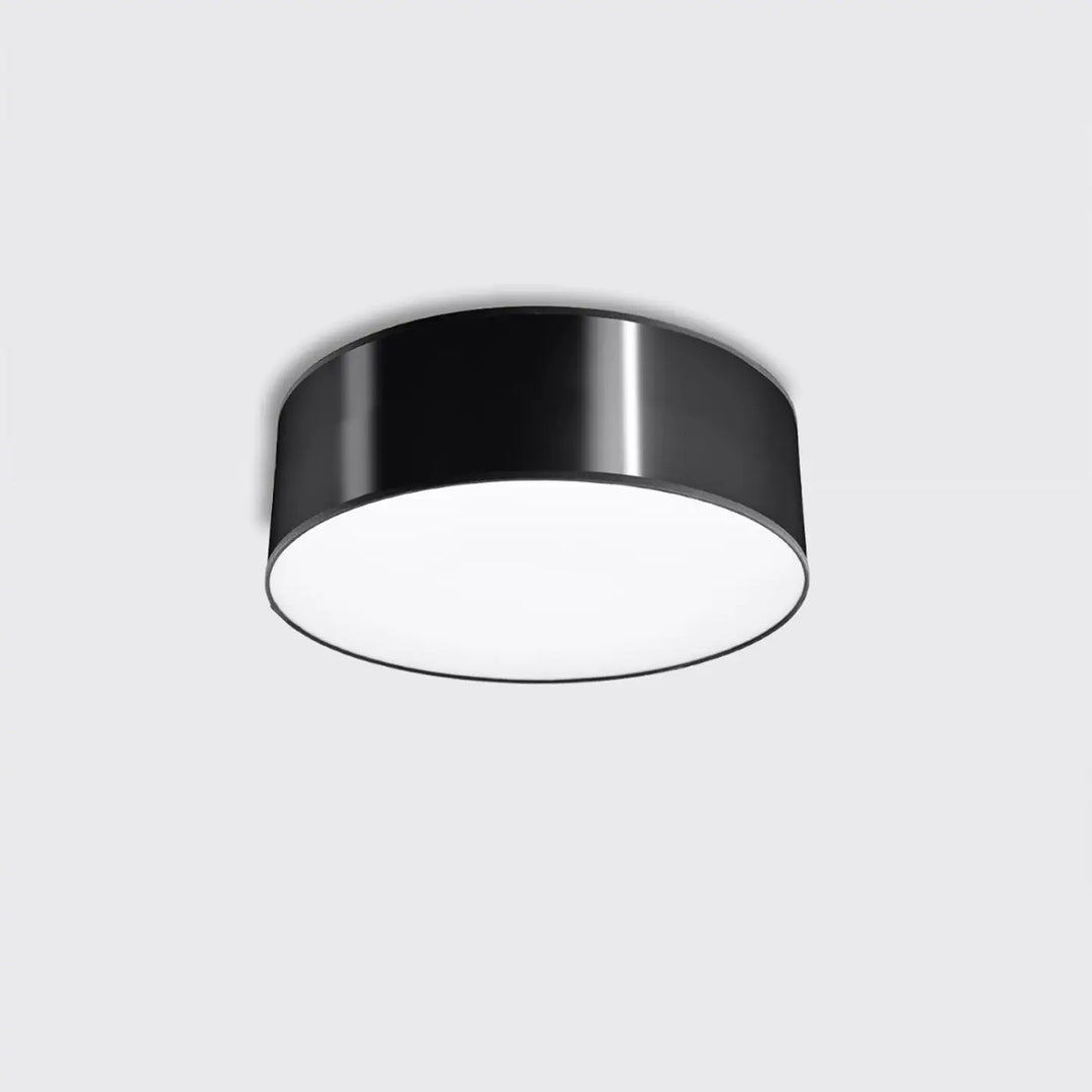 Luminaire plafonnier noir éteint, vue rapprochée