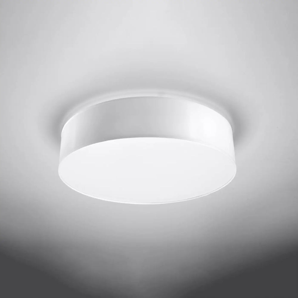 Plafonnier rond blanc arena 45 avec forme riche pour un éclairage polyvalent et design moderne