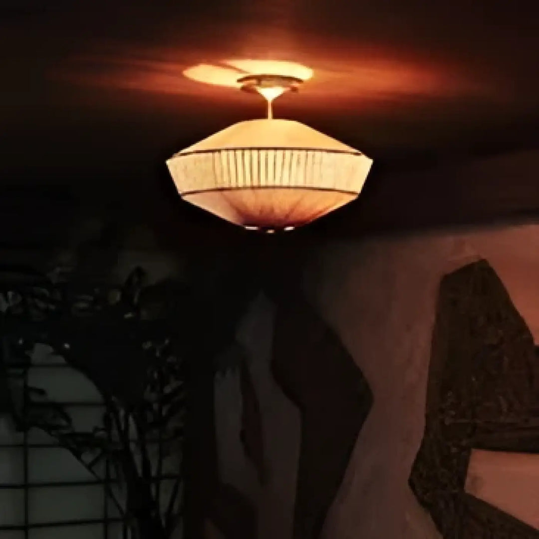 Luminaire plafonnier azura tissu plissé avec abat-jour tissé chaud et base métallique suspendue