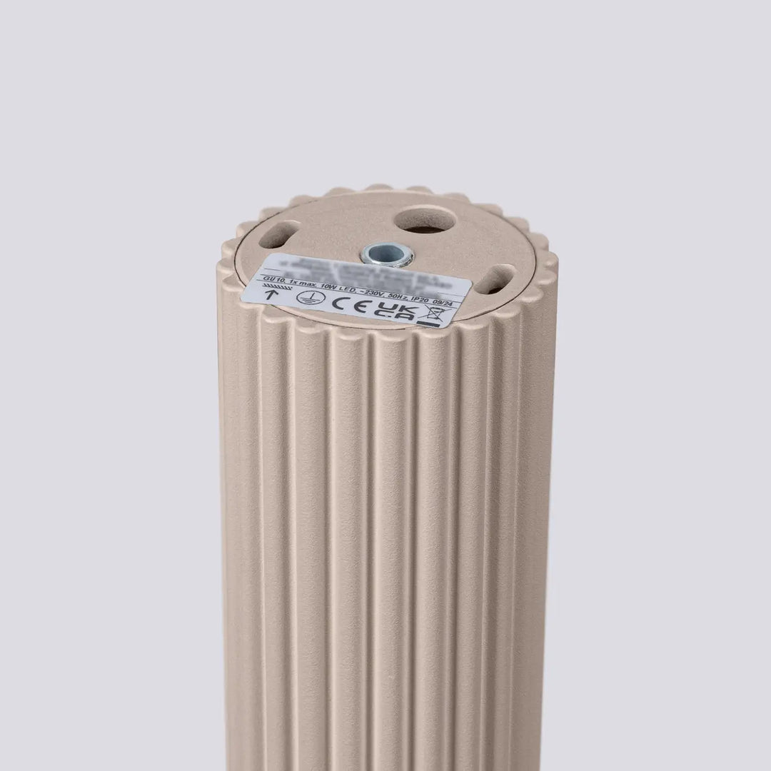 Vue arrière du plafonnier karbon allie taupe beige à chauffage électrique avec ampoules gu10 interchangeables design minimaliste