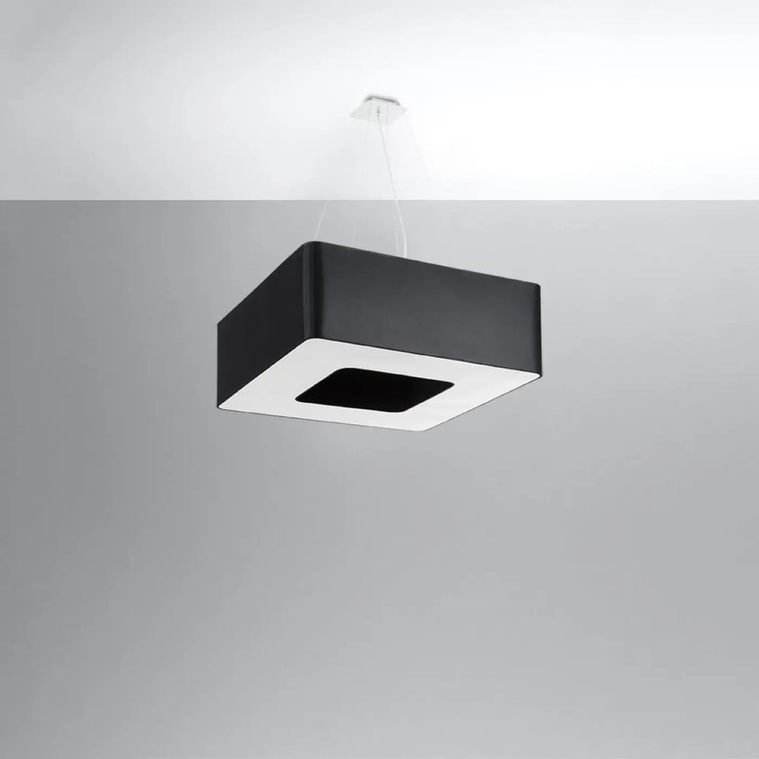 Lustre noir éteint