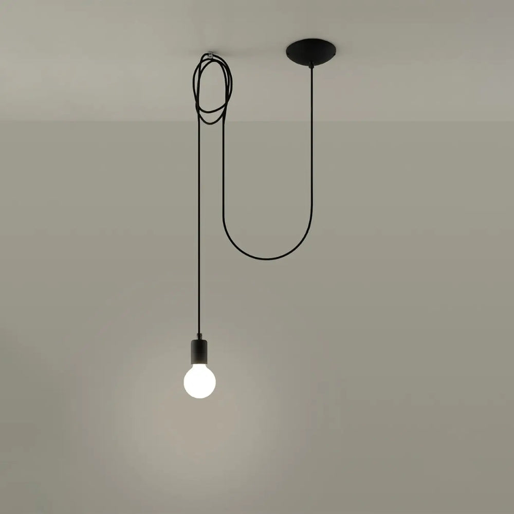 Lustre noir allumé