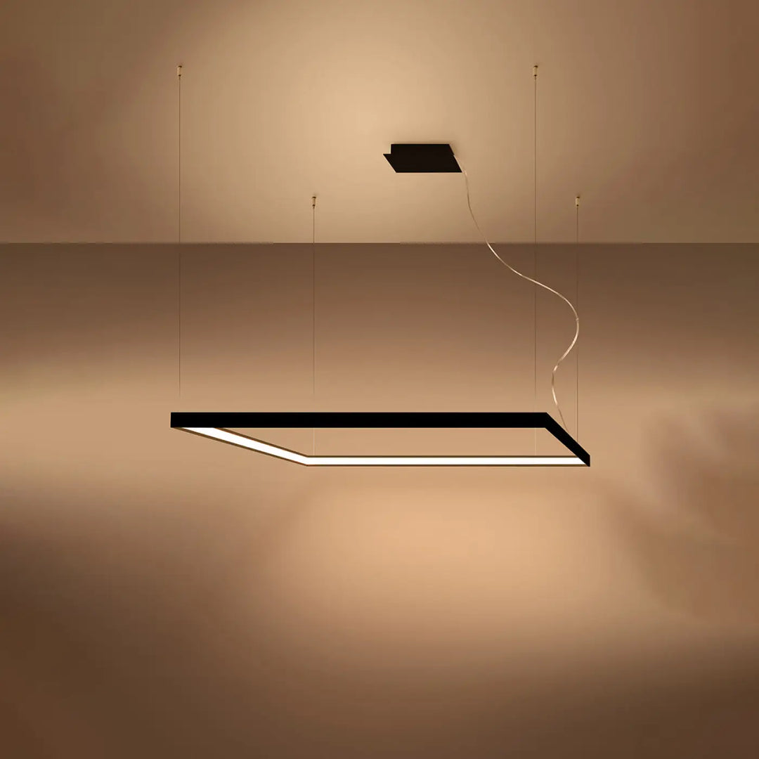Lustre carré NELYA noir allumée