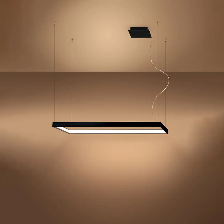 Lustre rectangulaire TUULA noir allumée