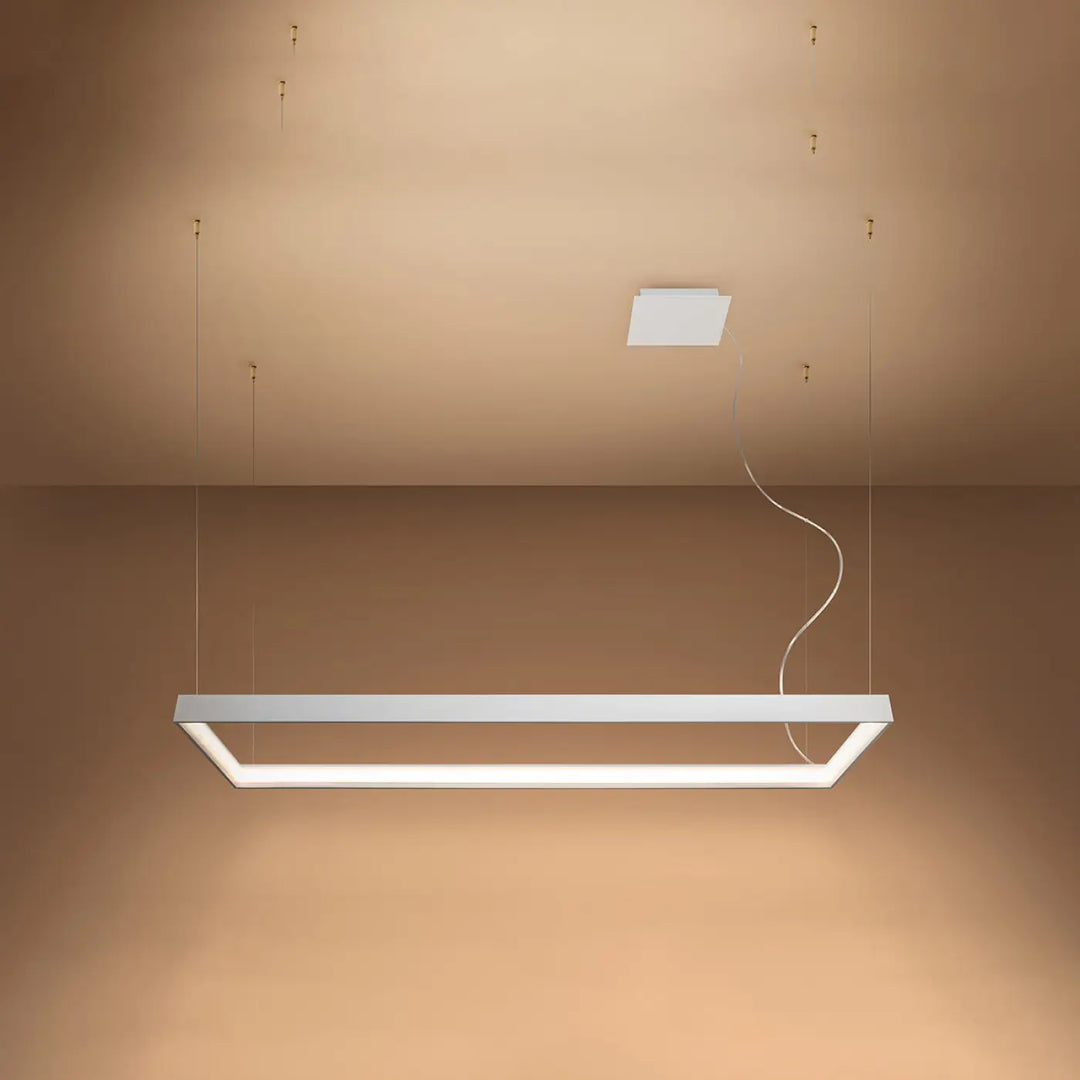 Lustre rectangulaire TUULA blanc allumée, vue en perspective