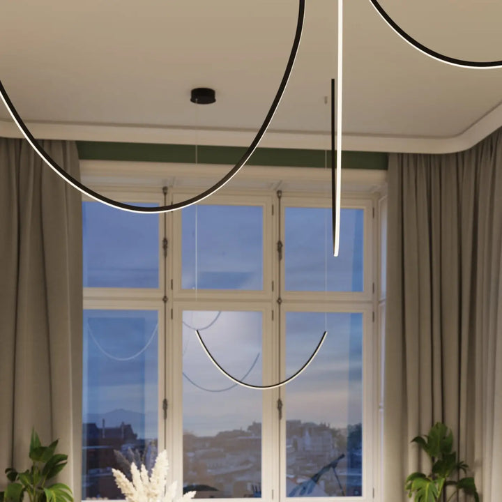 Lustre ALVAR noir vue rapprochée dans un intérieur