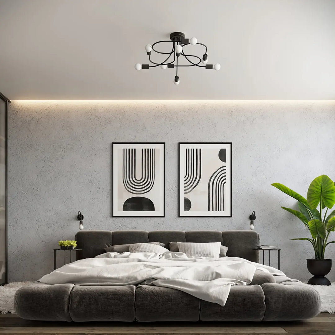 Lustre noir dans une chambre
