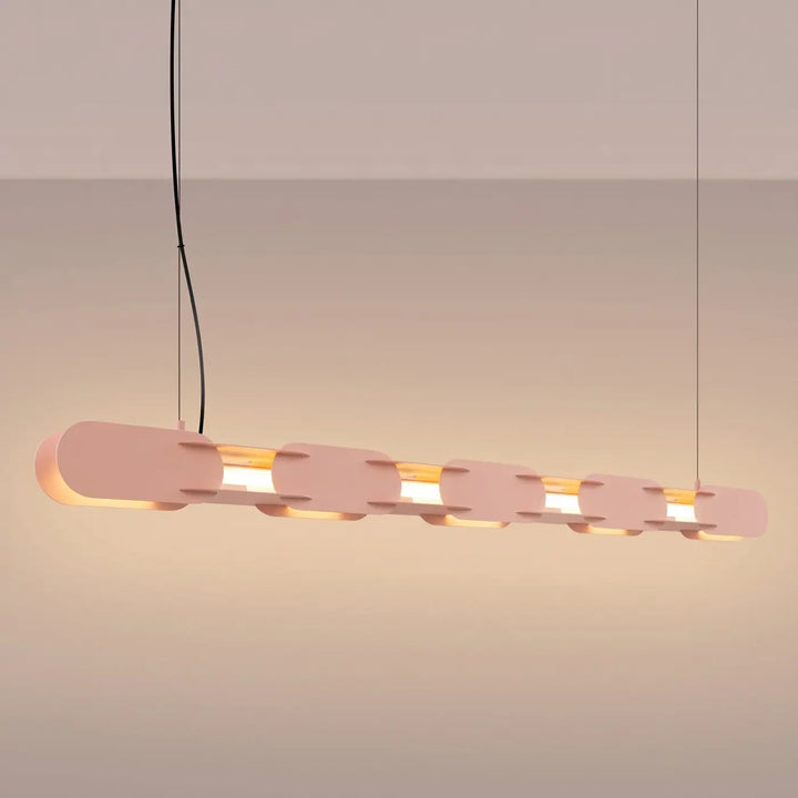 Lustre noir allumé