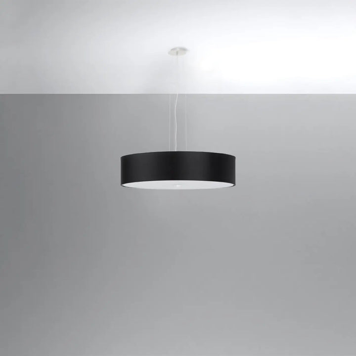 Lustre noir éteint