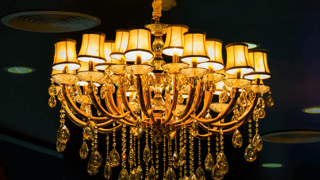 Les critères essentiels pour choisir un lustre doré