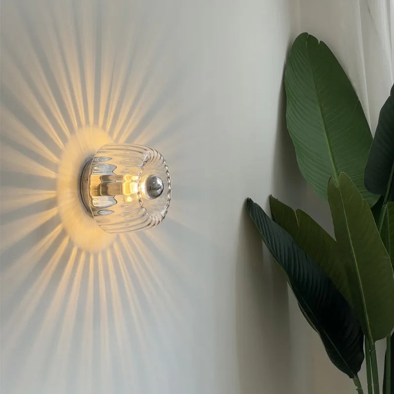 Petite Applique Murale En Rayon De Soleil Verre Doré Élégante