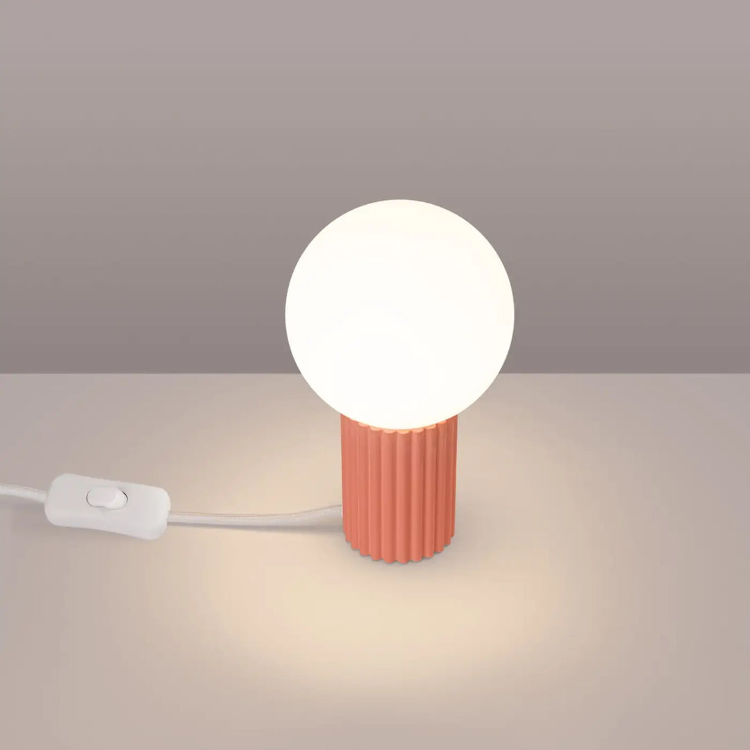 Lampe à poser pêche allumée