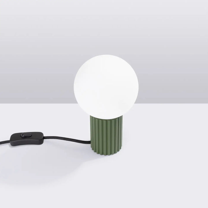 Lampe à poser vert olive éteinte