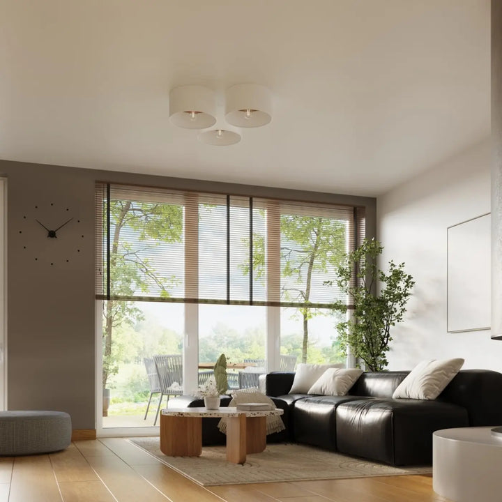 Plafonnier blanc/marron clair dans un intérieur contemporain