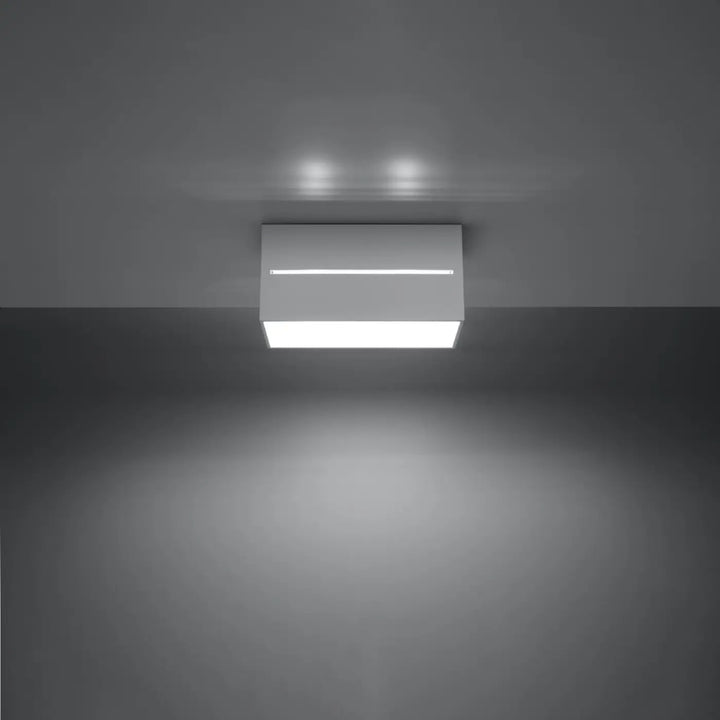Luminaire plafonnier blanc allumé