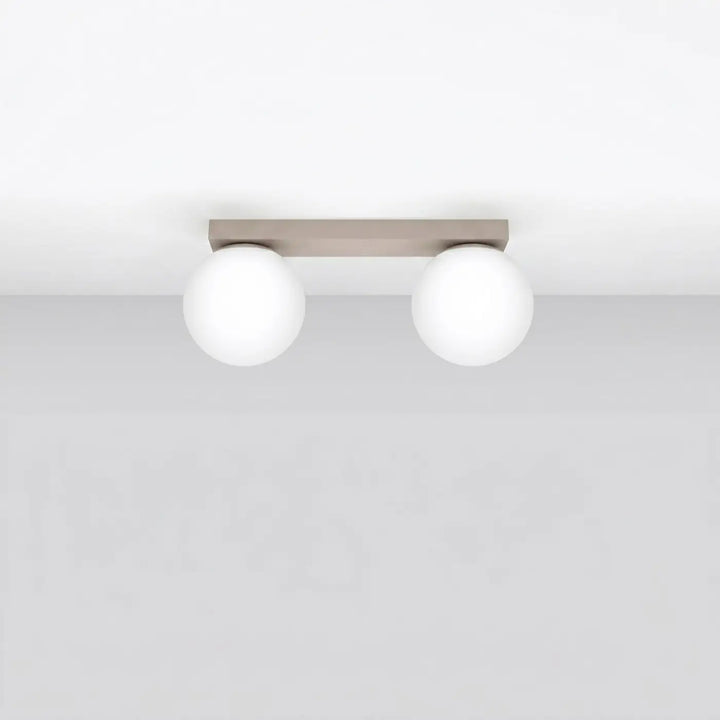 Luminaire Plafonnier taupe éteinte, vue rapprochée