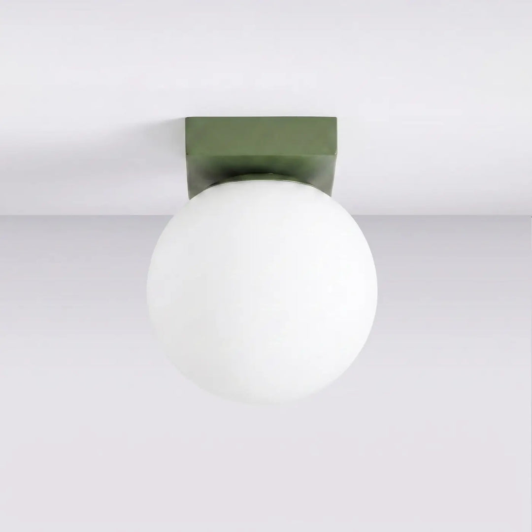 Luminaire Plafonnier vert olive éteinte, vue rapprochée