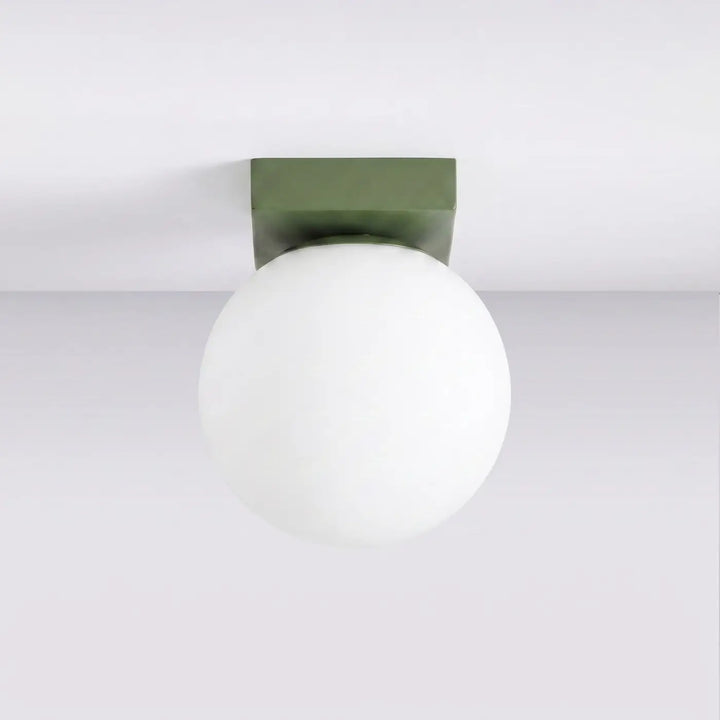 Luminaire Plafonnier vert olive éteinte, vue rapprochée