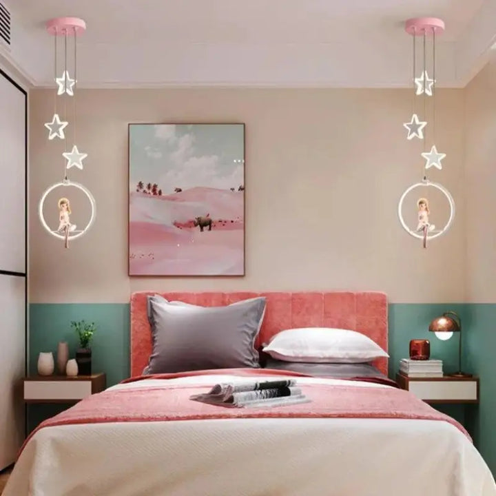 Plafonnier Chambre Fillette Rose et Figurine