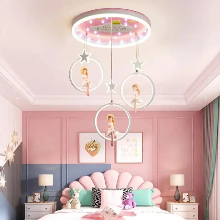 Plafonnier Chambre Fillette Rose et Figurine