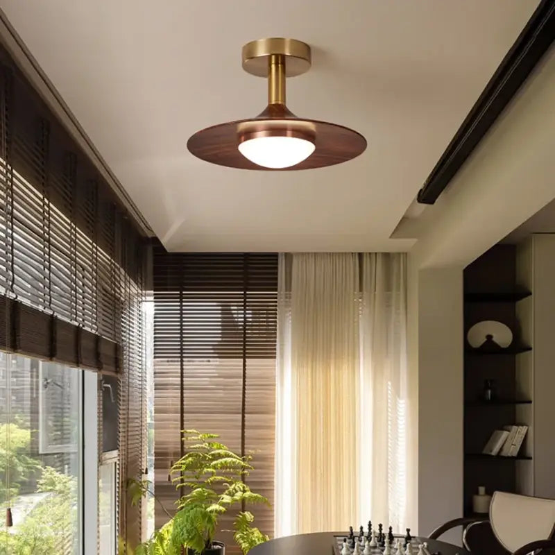 Plafonnier ambiance moderne haut de gamme marron élégant