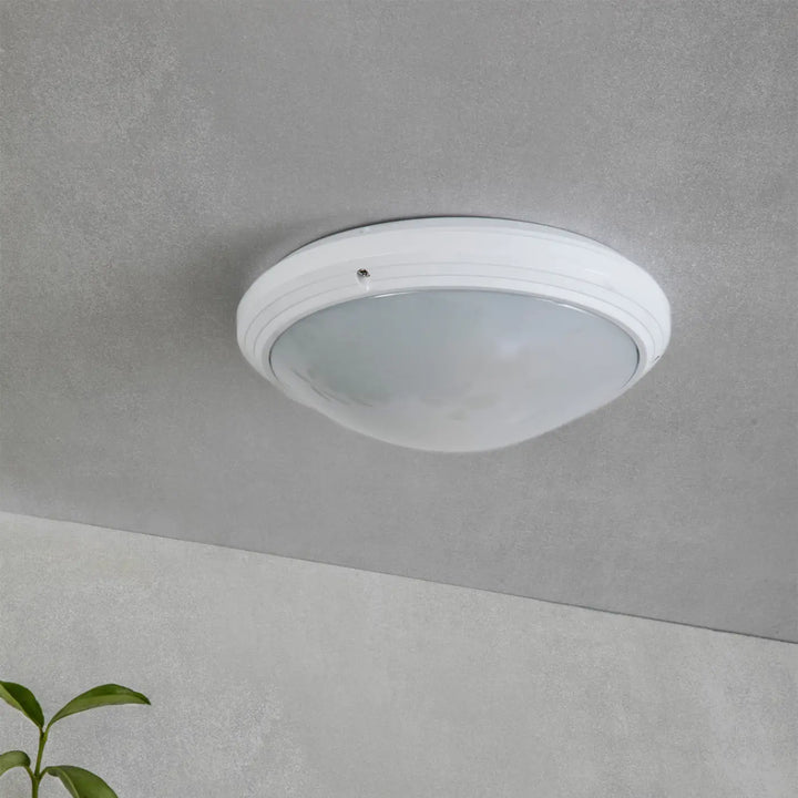 Plafonnier extérieur Dakron de Faro Barcelona en situation