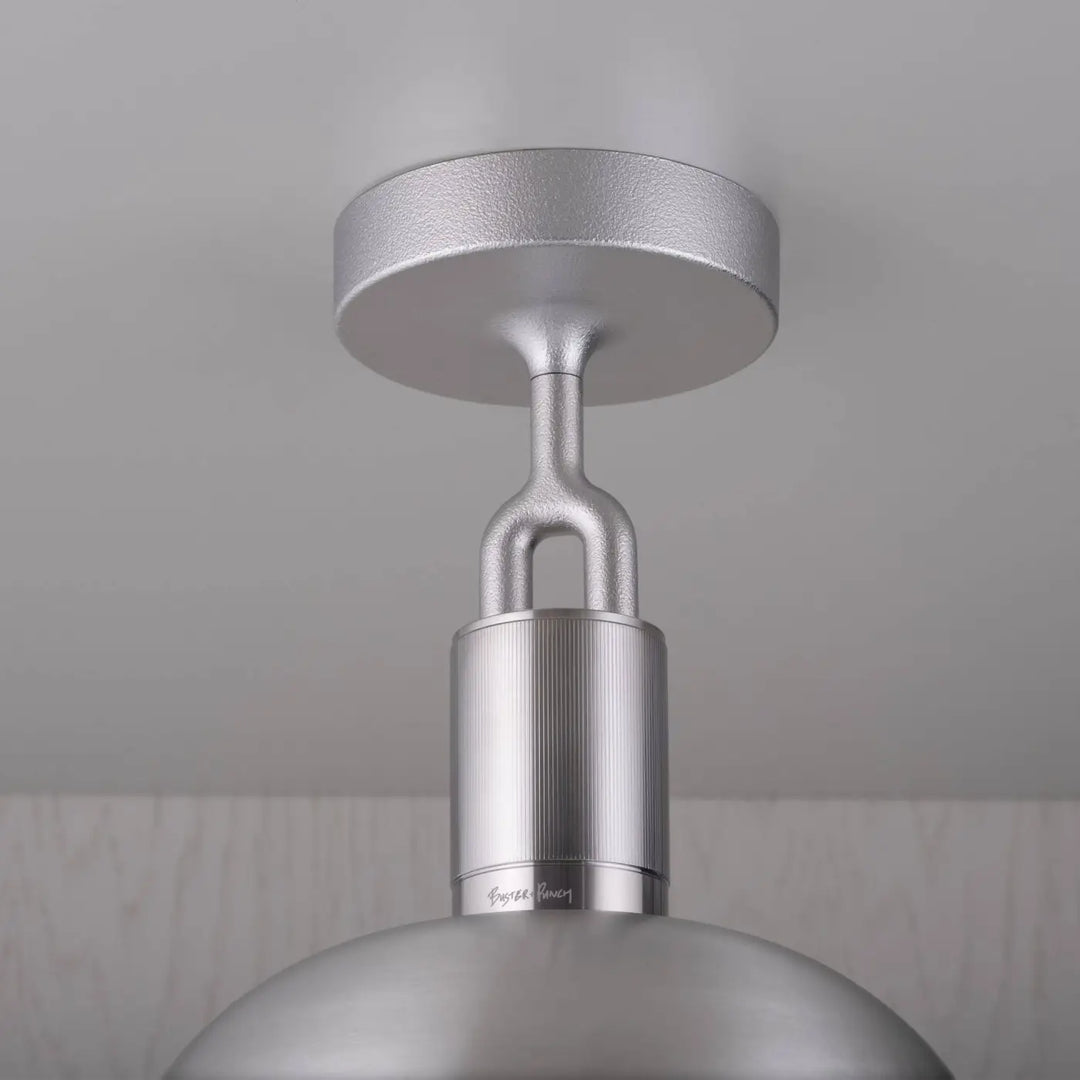 Plafonnier Forked modèle moyen finition acier avec abat-jour et globe en verre fumé #couleur_argent
