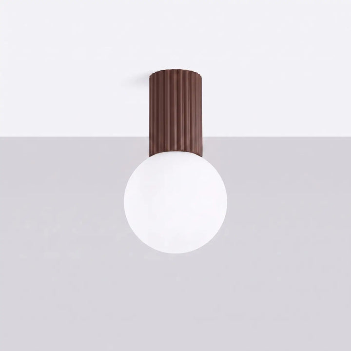 Luminaire Plafonnier marron éteinte, vue rapprochée