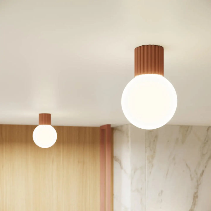 Luminaire Plafonnier moka allumée, vue rapprochée