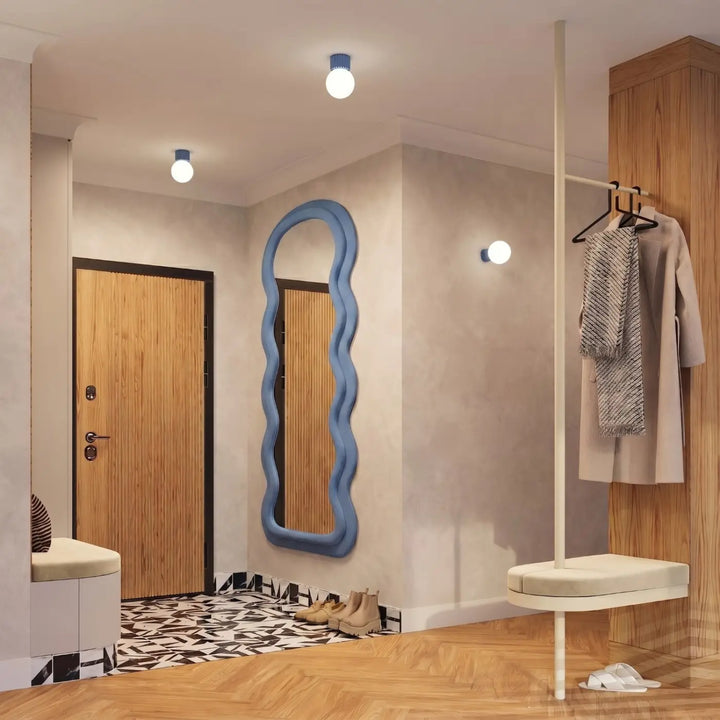 Luminaire Plafonnier bleu clair dans un intérieur contemporain