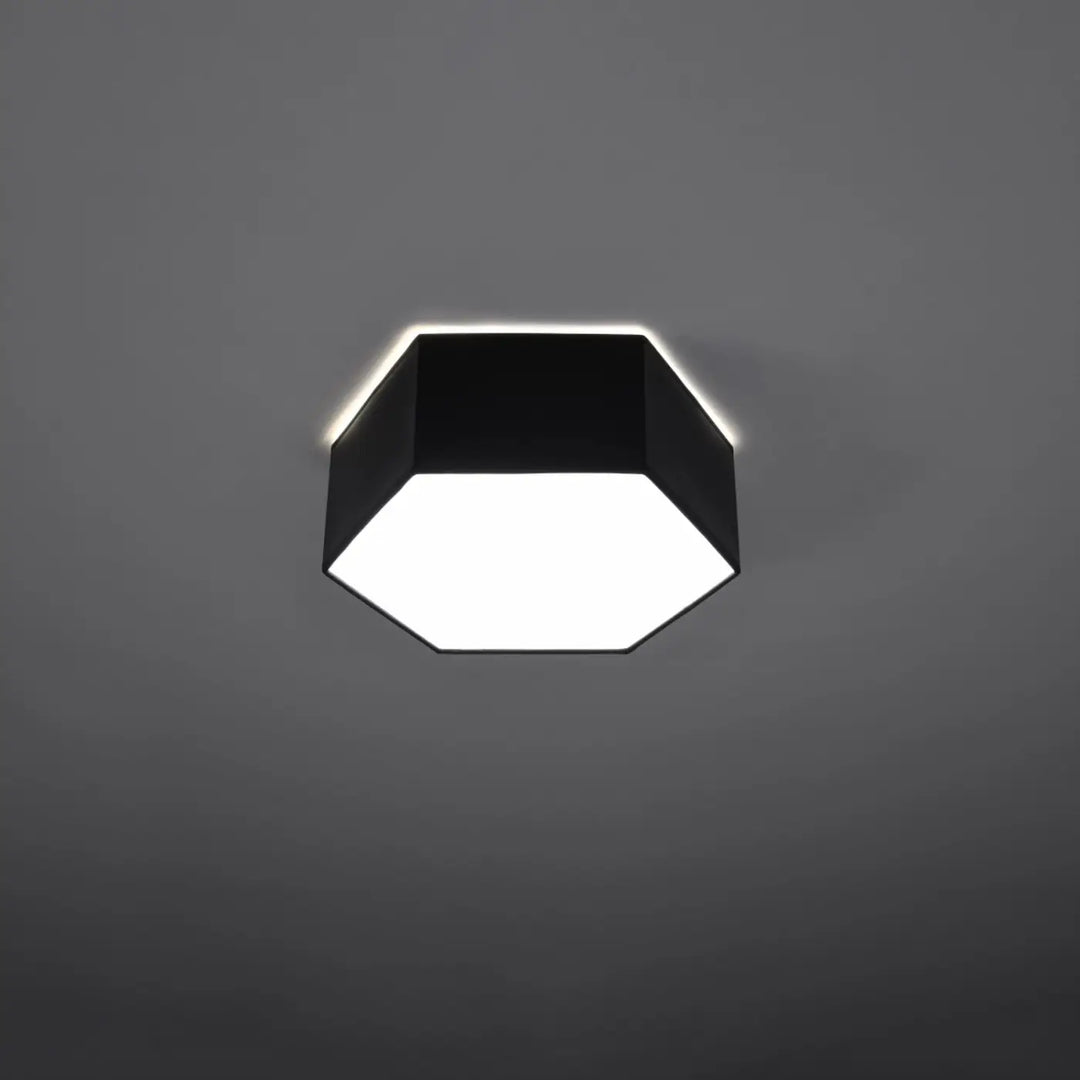 Plafonnier hexagonal Sunde noir, allumé
