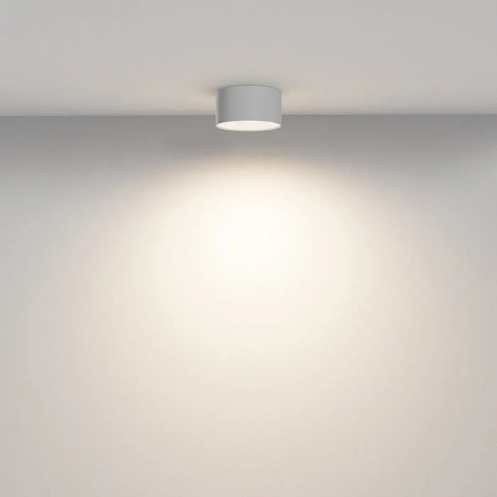 Luminaire plafonnier zon led blanc cylindrique avec design rond minimaliste et profil fin moderne