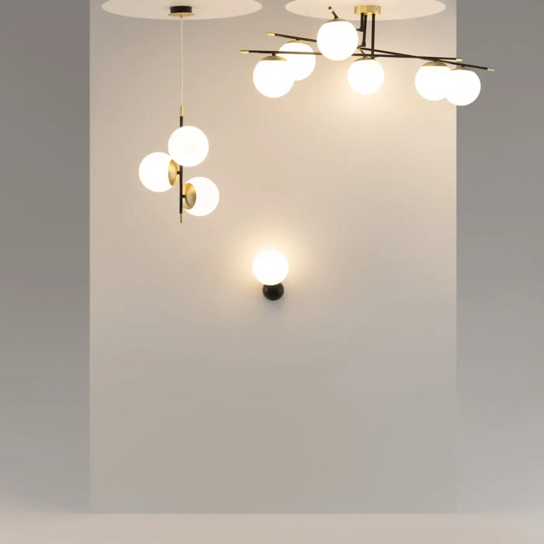Luminaire plafonnier nostalgia xxl en verre sphérique moderne avec accents en laiton pour éclairage mural et suspension