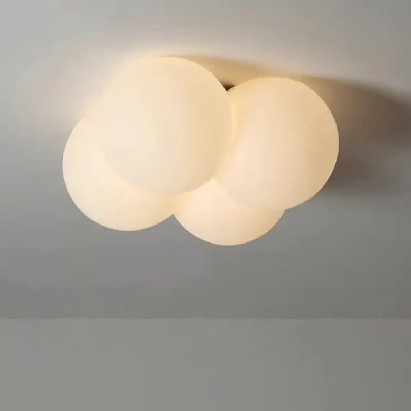 Plafonnier Nuage Doux Et Poétique Pour Ambiance Cosy

