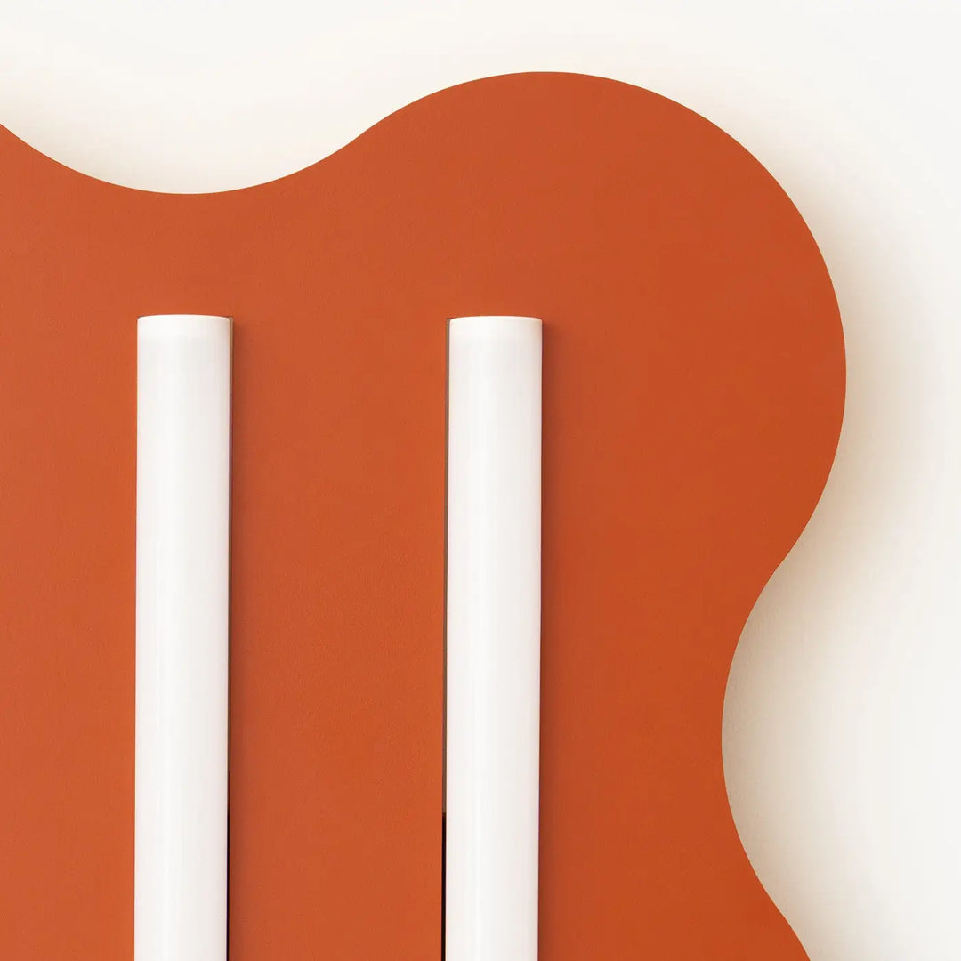 Plafonnier KLOVER ocre rouge détail de la découpe