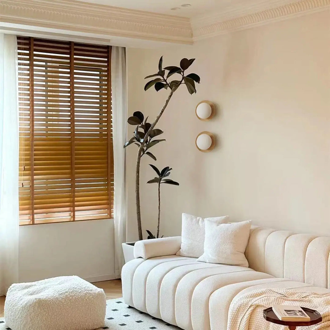 Plafonnier rond en bois design minimaliste au style scandinave