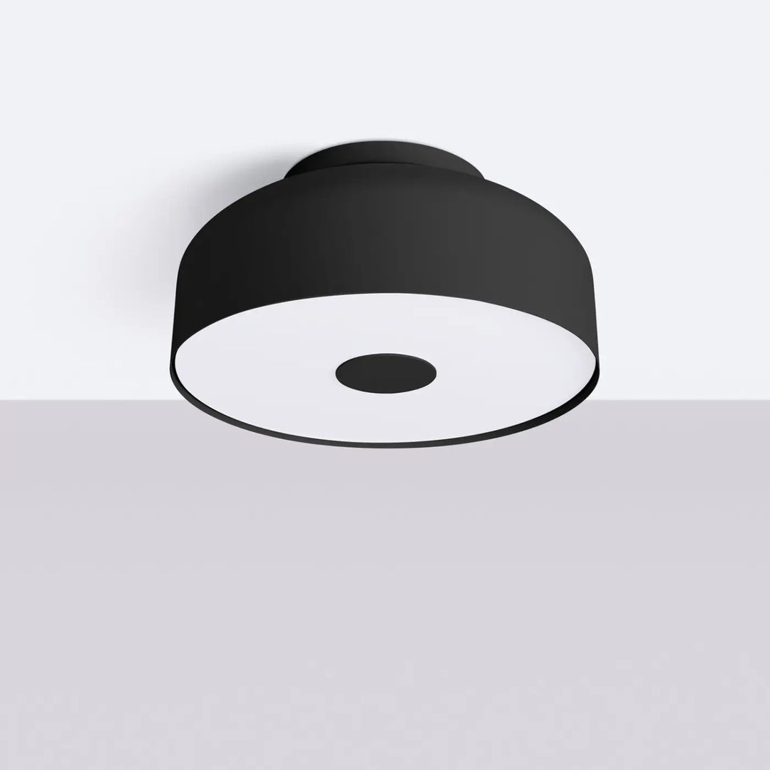 Luminaire Plafonnier noir éteinte, vue rapprochée
