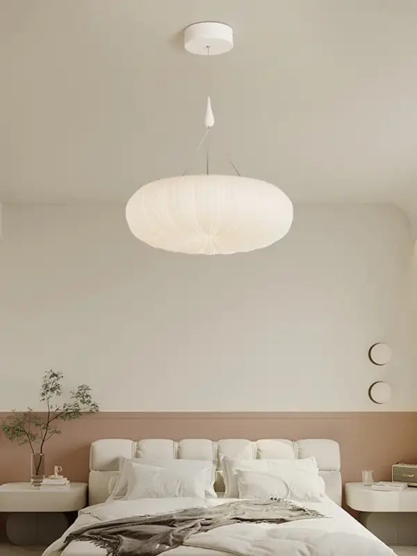 Plafonnier rond plissé blanc style moderne pour chambre ou salon
